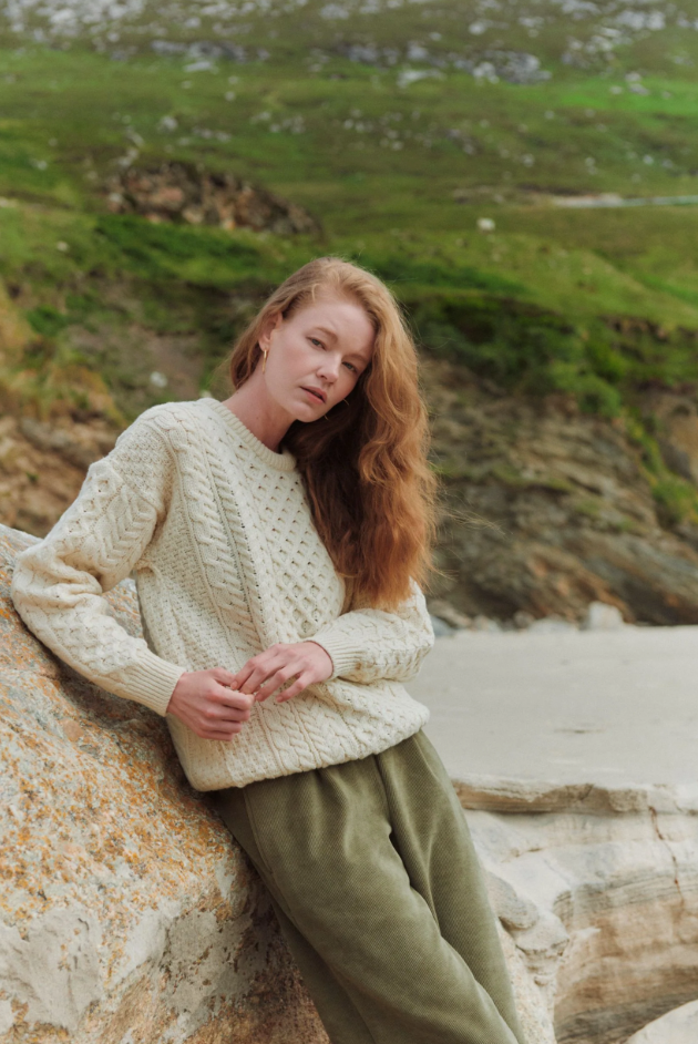 ARAN WOOLLEN MILLS CREW NECK SWEATER