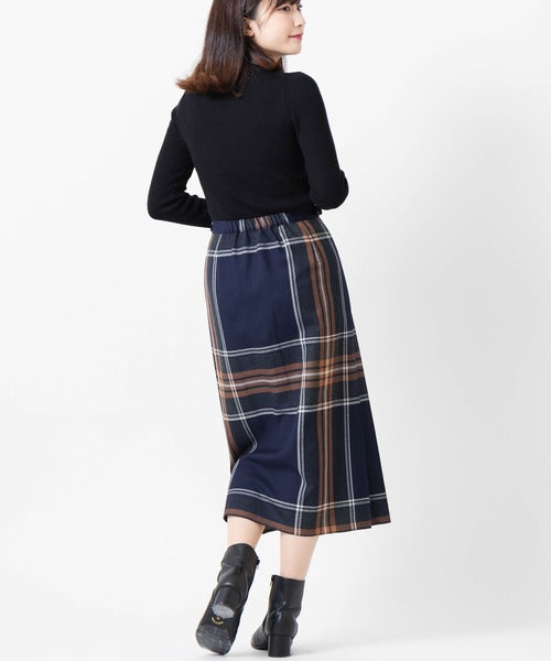 FRONT PLEATED WRAP SKIRT