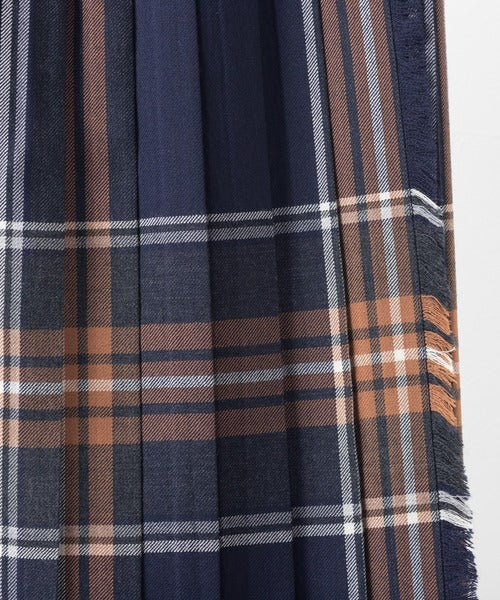 FRONT PLEATED WRAP SKIRT
