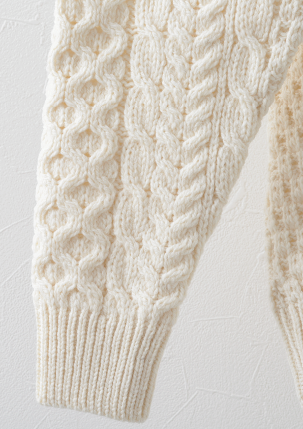 CREW NECK SWEATER