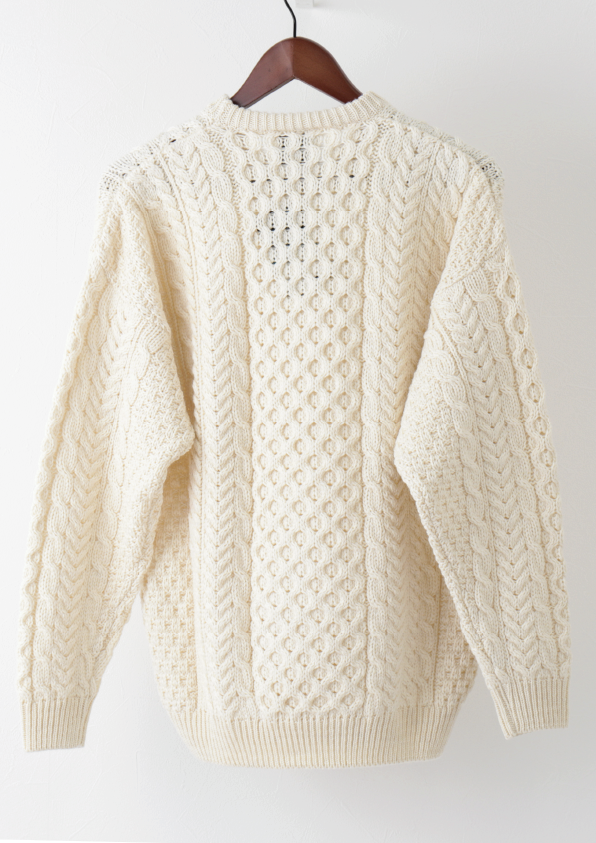 CREW NECK SWEATER