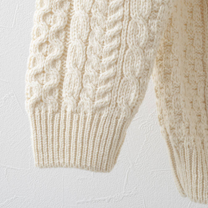 ARAN WOOLLEN MILLS CREW NECK CARDIGAN